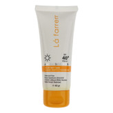 کرم ضد آفتاب بدون رنگ لافارر SPF 40 مدل مینرال حاوی محافظ UVA و UVB و PA+++مناسب پوستهای حساس حجم 40 میلیلیتر