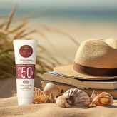 کرم ضدآفتاب رنگی ایلابرت +SPF50 مدل ضدلک natural beige، مناسب پوستهای چرب و معمولی، حجم 40 میلیلیتر